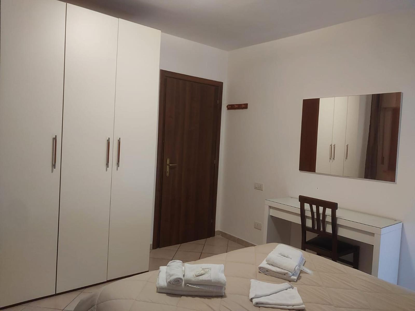 Dual Suites - 4 Posti Letto - Fiumicino Aeroporto E Fiera - Self Check-In Pokój zdjęcie